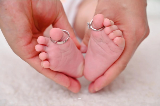 南阳孕妇肚子隐隐作痛